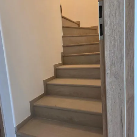 Vinarska Tövisfalva