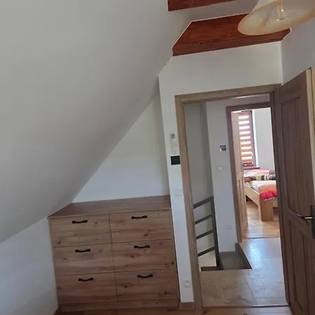 Nyaraló Vinarska Tövisfalva